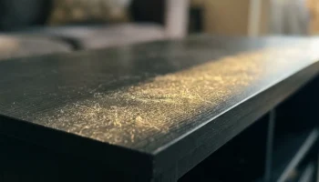 Dlaczego kurz wraca tuż po sprzątaniu? Naukowcy ujawniają gorzką prawdę o Twoim domu